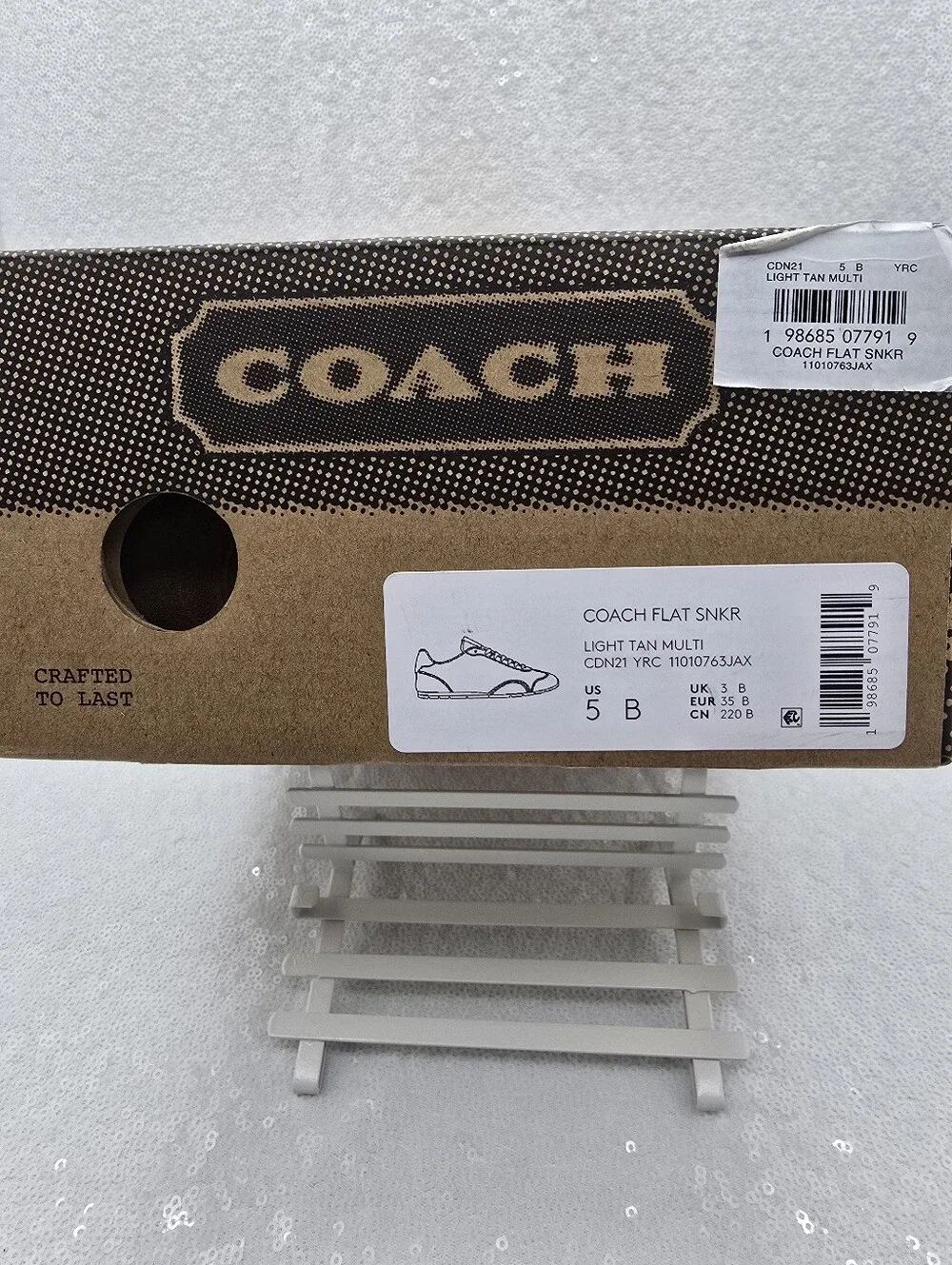 Coach Pastel Crystal Signature Jacquard suede Leather Streamlined Sneaker Sz 5